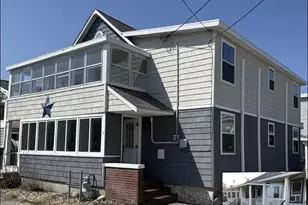 7 Dover Ave, Hampton, NH 01830 - Photo 1