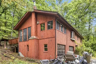 28 Beechwood Rd, Hudson, NH 03051 - Photo 2