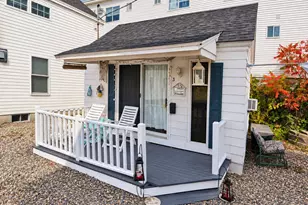 17 Whitten St, Hampton, NH 03842 - Photo 8