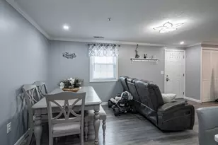 308 Elmwood Dr, Hudson, NH 03051 - Photo 16