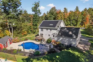 11 Bancroft Cir, Mont Vernon, NH 03057 - Photo 4