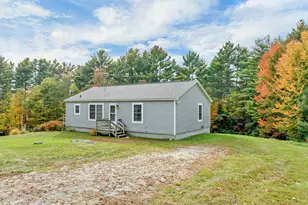 1695 Maple St, Bethlehem, NH 03574 - Photo 4