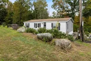 4 Allard St, Exeter, NH 03833 - Photo 2