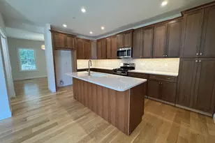 120 South Rd, Londonderry, NH 03053 - Photo 2