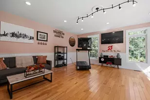 311 Academy Rd, Pembroke, NH 03275 - Photo 22