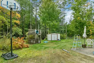 131 Upper Oxbow Rd, New Hampton, NH 03256 - Photo 4
