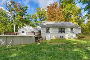 195 Rockingham Rd, Auburn, NH 03032 - Photo 12