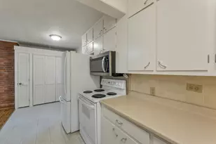 125 Thornton St, Manchester, NH 03102 - Photo 10