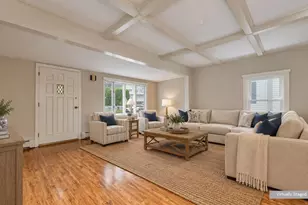 125 Thornton St, Manchester, NH 03102 - Photo 2