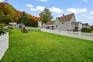 75 Sweden St, Berlin, NH 03570 - Photo 2