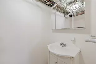 24A Grand Ave, Nashua, NH 03060 - Photo 30