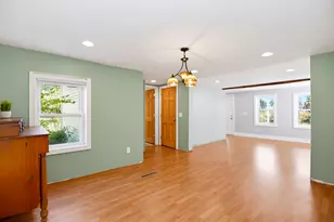 185 Elm St, Goffstown, NH 03045 - Photo 14