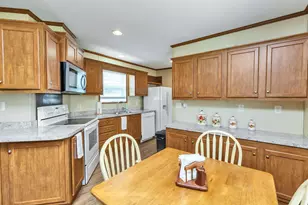 101 Dart Dr, Salem, NH 03079 - Photo 10