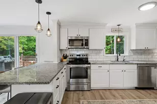 2 Reverend Parker Rd, Londonderry, NH 03053 - Photo 8