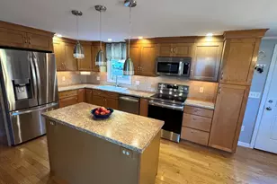 5 Meadow Ln, Goffstown, NH 03045 - Photo 6