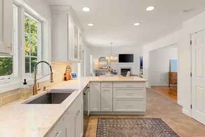 13 Hilton Drive, Newmarket, NH 03857 - Photo 4