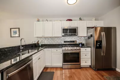 173 Knollwood Way, Manchester, NH 03102 - Photo 8