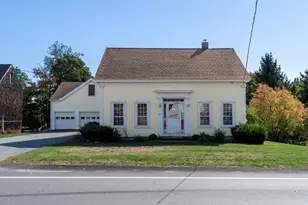 9 Emerson Ave, Hampstead, NH 03841 - Photo 2