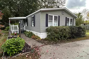 13 Joanne Ct, Exeter, NH 03833 - Photo 2