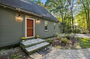 33 Ledgewood Rd, Bedford, NH 03110 - Photo 46