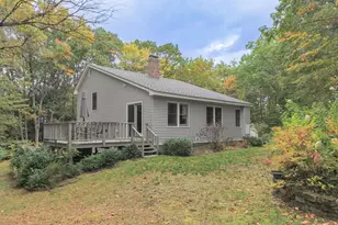 565 Old County Rd, Plainfield, NH 03871 - Photo 2