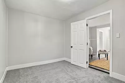 186 Peabody Avenue, Manchester, NH 03109 - Photo 14