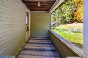 19 Weston Heights, Windsor, VT 05089 - Photo 4
