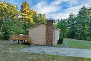 66 Plummer Rd, Bedford, NH 03110 - Photo 24