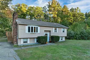 66 Plummer Rd, Bedford, NH 03110 - Photo 2