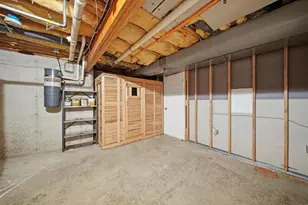 35 Coles Way, Atkinson, NH 03811 - Photo 34