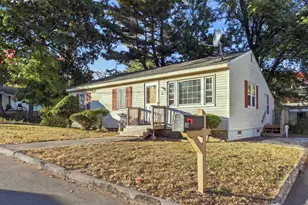 26 Claire St, Manchester, NH 03103 - Photo 1