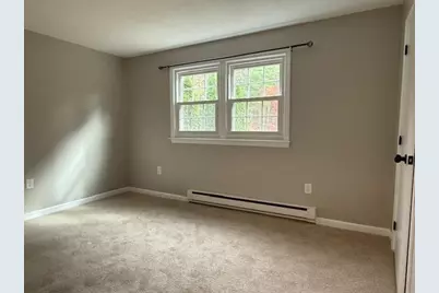 1 Charleston Avenue #19, Londonderry, NH 03053 - Photo 4