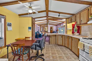 184 South St, Springfield, VT 05156 - Photo 10