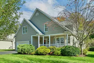 21 Vineyard Dr, Stratham, NH 03885 - Photo 2