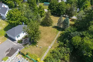 555 Main St, Farmington, NH 03835 - Photo 2