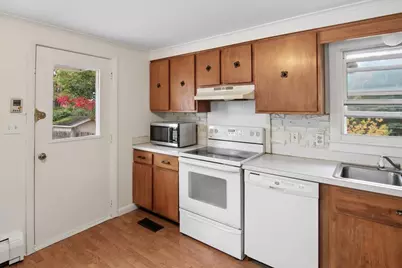 13 Devco Drive, Manchester, NH 03103 - Photo 8