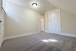 25 Winter St, Newport, NH 03773 - Photo 34