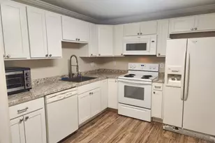 17 Kimberly Dr, Merrimack, NH 03054 - Photo 10