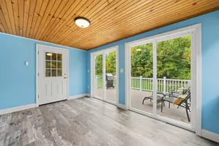 97 Dutton Rd, Pelham, NH 03076 - Photo 6