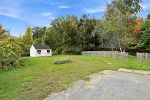 97 Dutton Rd, Pelham, NH 03076 - Photo 38