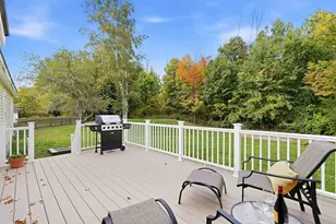 97 Dutton Rd, Pelham, NH 03076 - Photo 12