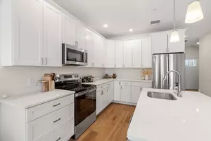 11 Suffolk Dr, Concord, NH 03303 - Photo 6