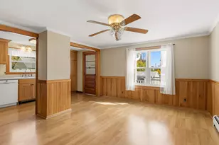 57 Thornton St, Portsmouth, NH 03801 - Photo 10