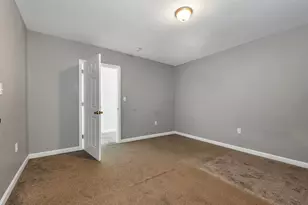 417 Bartlett St, Manchester, NH 03102 - Photo 40