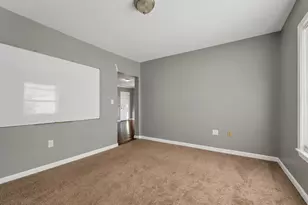 417 Bartlett St, Manchester, NH 03102 - Photo 16