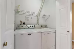 417 Bartlett St, Manchester, NH 03102 - Photo 32
