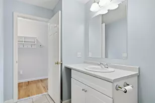71 N High St, Derry, NH 03038 - Photo 12