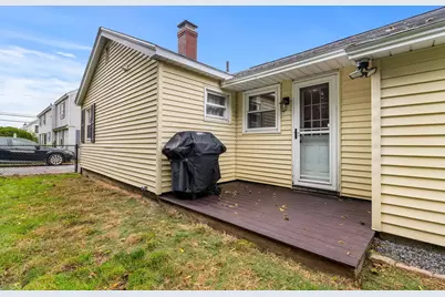 9 Taylor Street, Laconia, NH 03246 - Photo 28