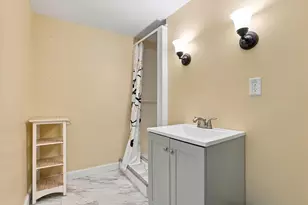 4 Markar St, Nashua, NH 03060 - Photo 28