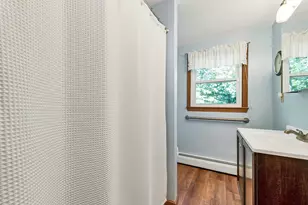 37 Beechwood Rd, Hudson, NH 03051 - Photo 42